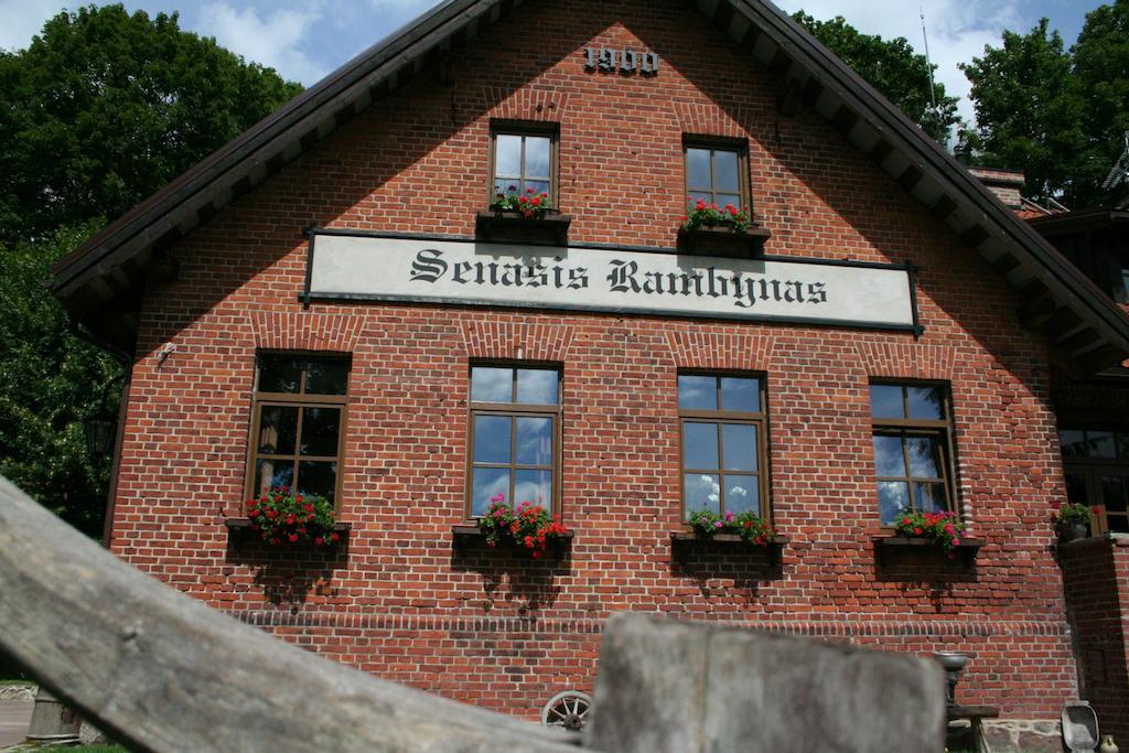 Senasis Rambynas Hotel Lumpenai Exterior photo